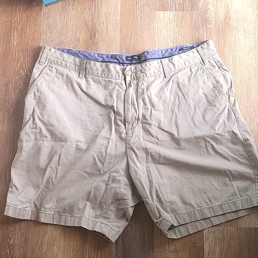Selling pair of Big & Tall men's nautical deck shorts